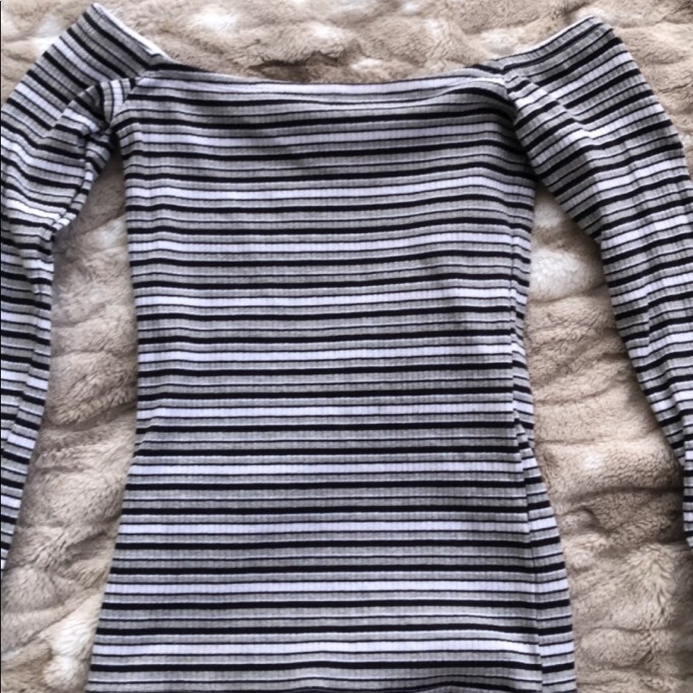 Shirts - Picture 7 of 8